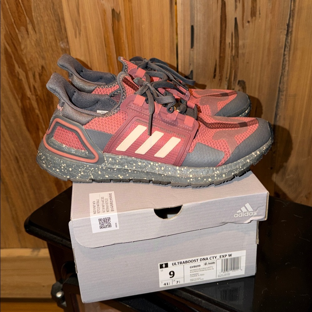 Adidas Ultraboost DNA women’s 9